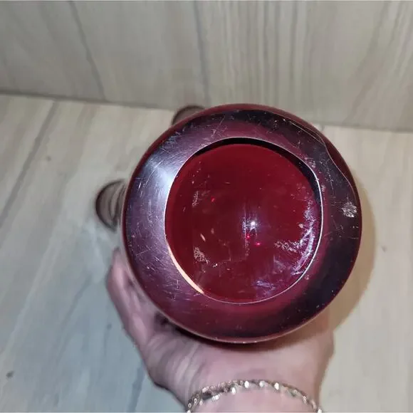 Vtg 70s Elegant Ruby Red Glass Handkerchief Vase Large Thick MCM Murano Style - Picture 4 of 9